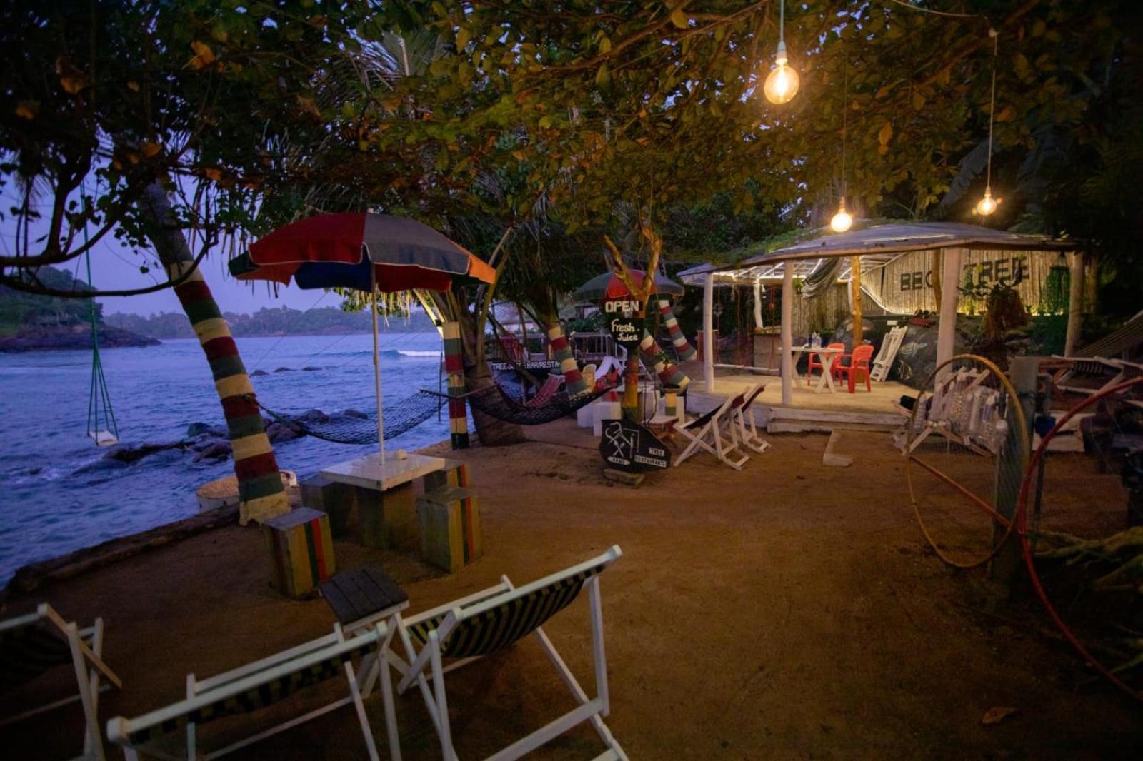 Light House Beach Home Matara Exterior photo